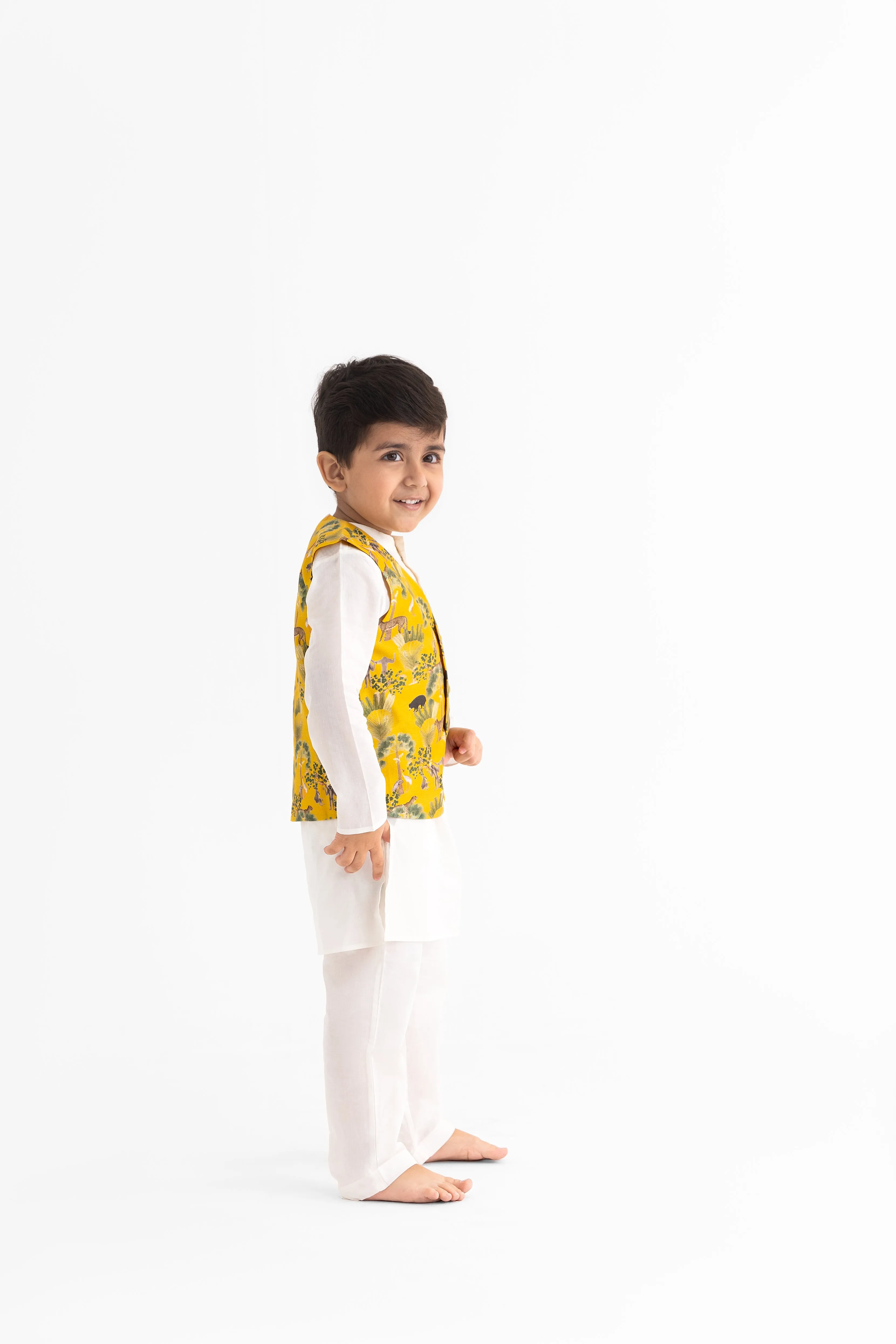 Ivory kurta and payjama with sunderban mustard bands - Kurta Pyjama & Bandi set