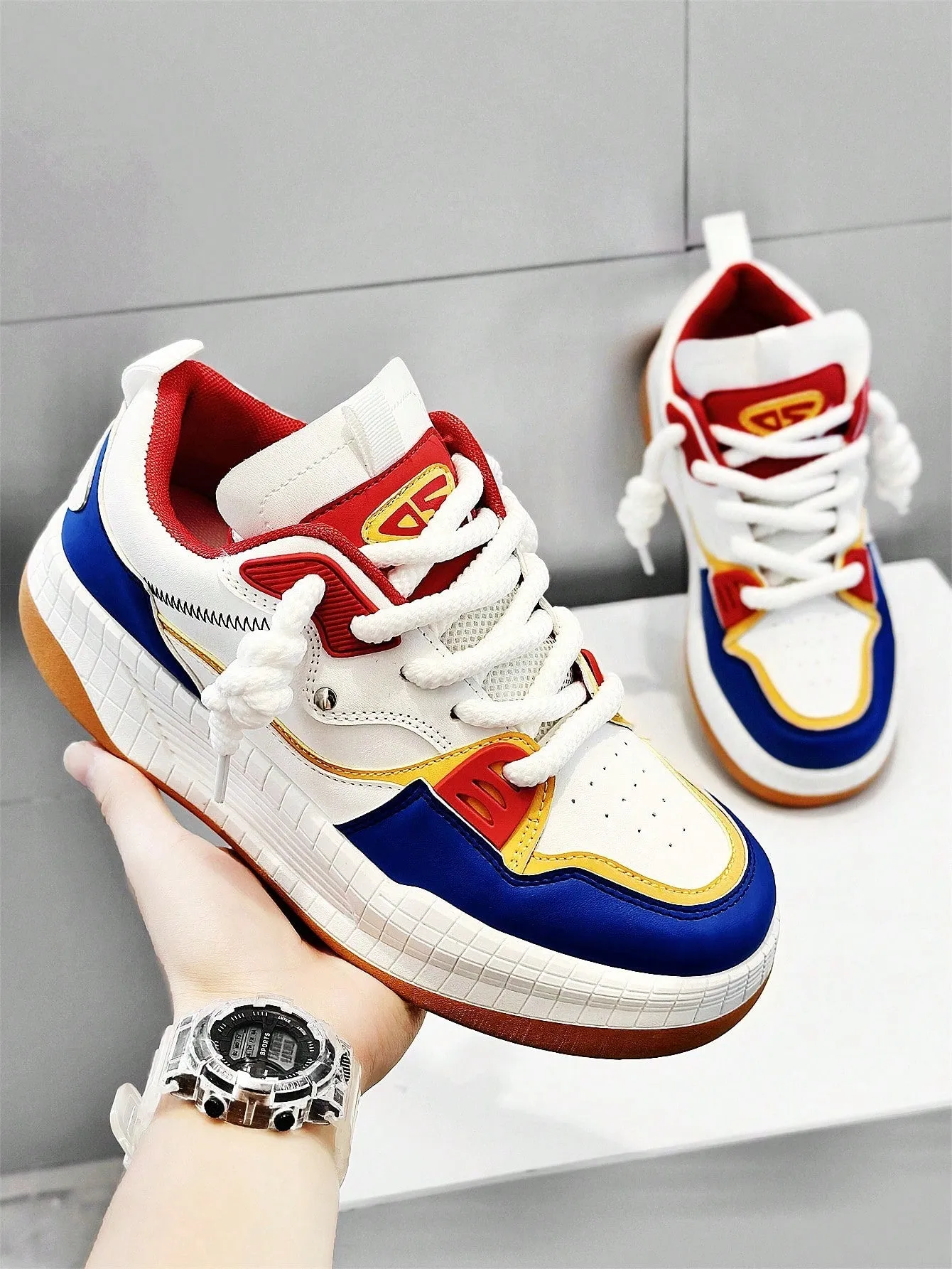 Sporty Skate Shoes For Men, Color block Lace-Up Front Sneakers