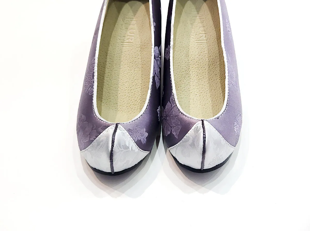 Women Hanbok Shoes in Purple Kkotshin