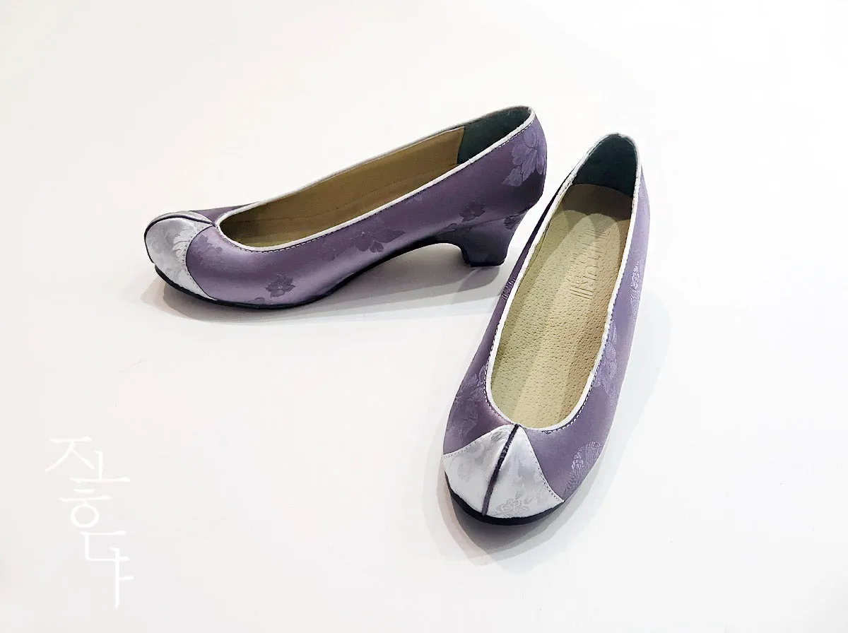 Women Hanbok Shoes in Purple Kkotshin